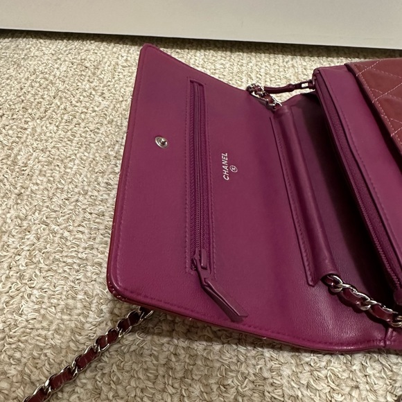 Chanel 2.55 Reissue WOC Burgundy Dark Red Leather Crossbody Bag Wallet on Chain - Picture 10 of 14